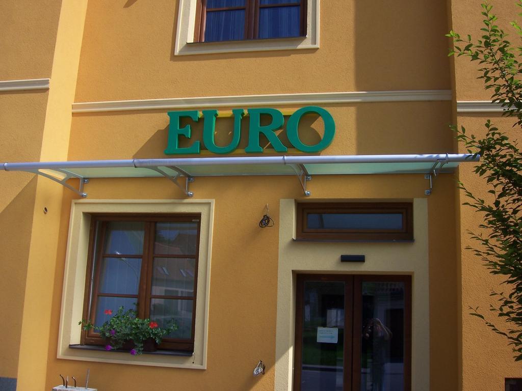 מיקולוב Pension Euro מראה חיצוני תמונה